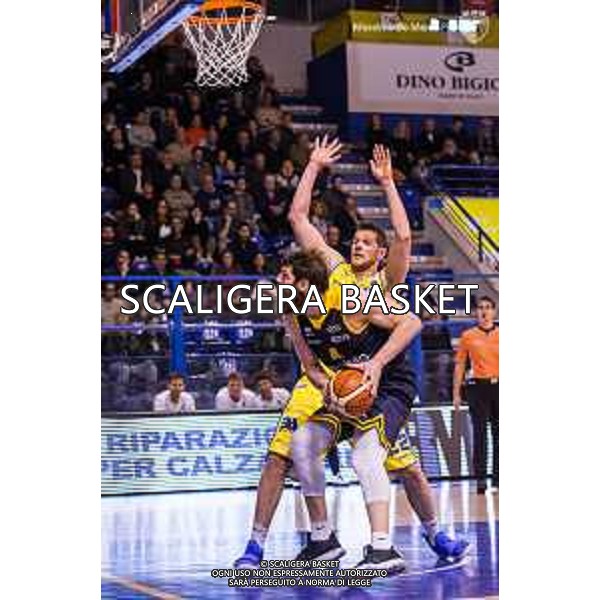 XL Extralight Montegranaro - Tezenis Verona