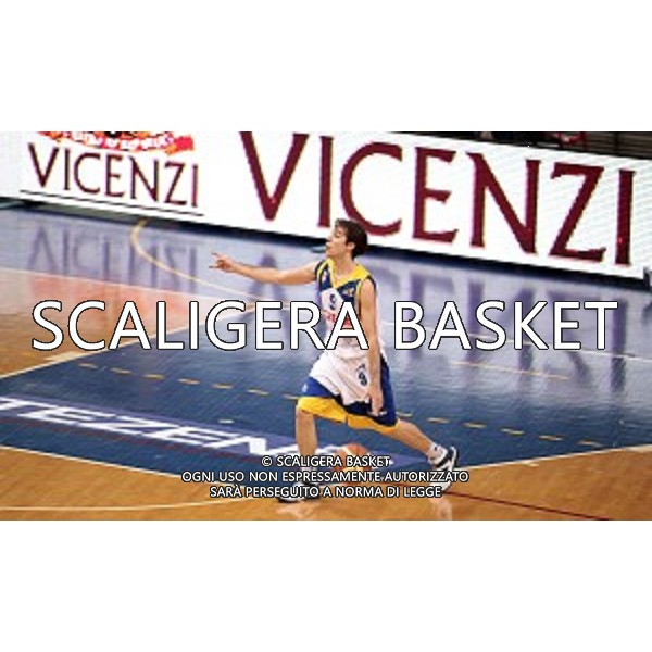 Vicenzi
