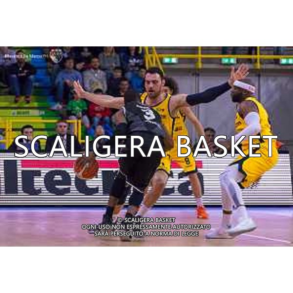 Tezenis - Segafredo Bologna