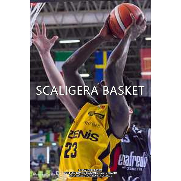 Tezenis - Segafredo Bologna