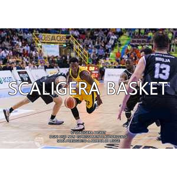 Tezenis - Segafredo Bologna