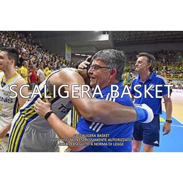 Tezenis Verona - OWW Udine - Gara 4 .Xavier Johnson e coach Ramagli