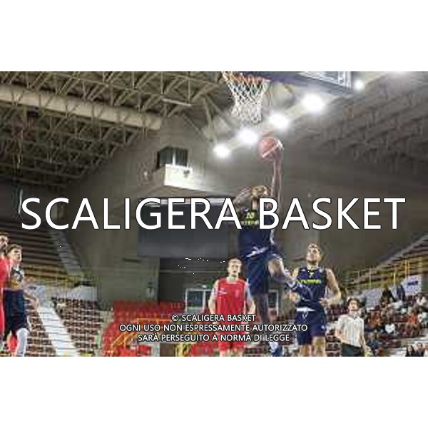 AMICHEVOLE. TEZENIS CREMONA