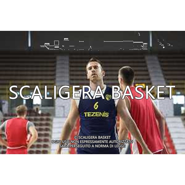 AMICHEVOLE. TEZENIS CREMONA