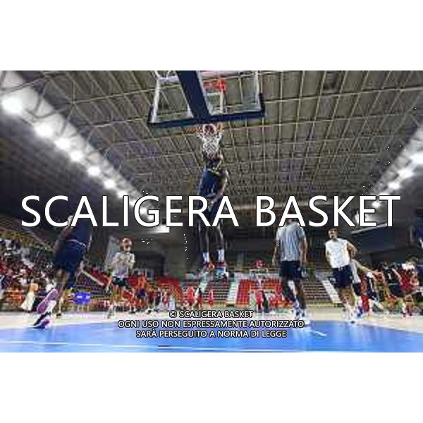 AMICHEVOLE. TEZENIS CREMONA