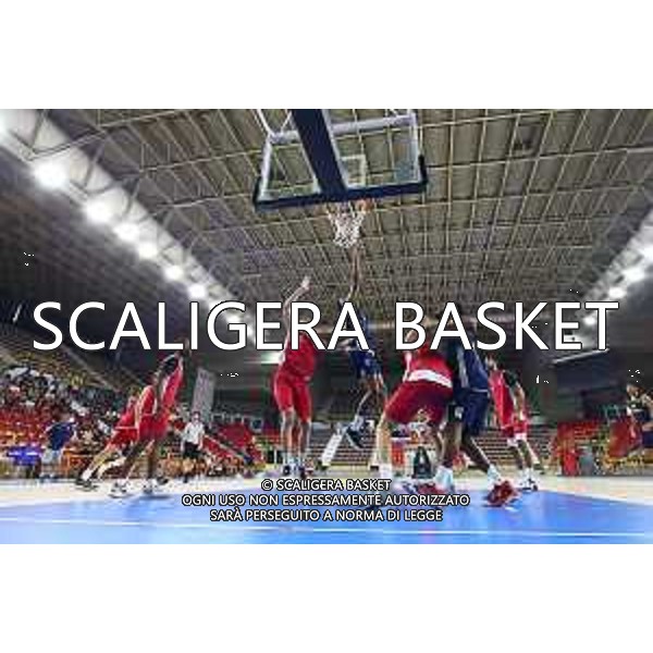 AMICHEVOLE. TEZENIS CREMONA