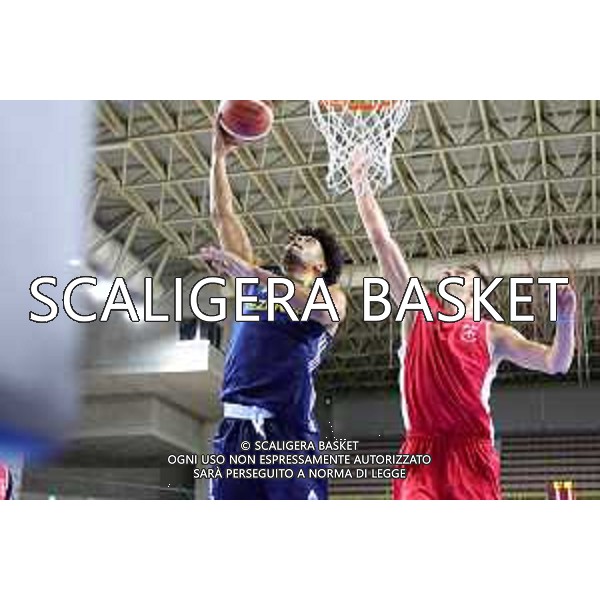 AMICHEVOLE. TEZENIS CREMONA