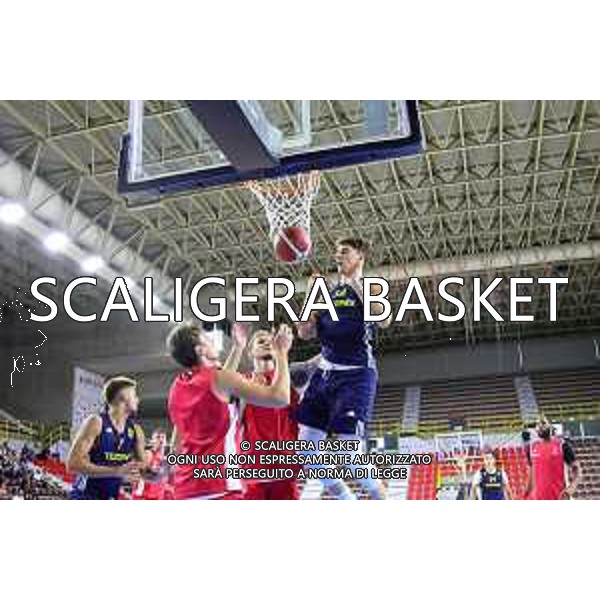 AMICHEVOLE. TEZENIS CREMONA