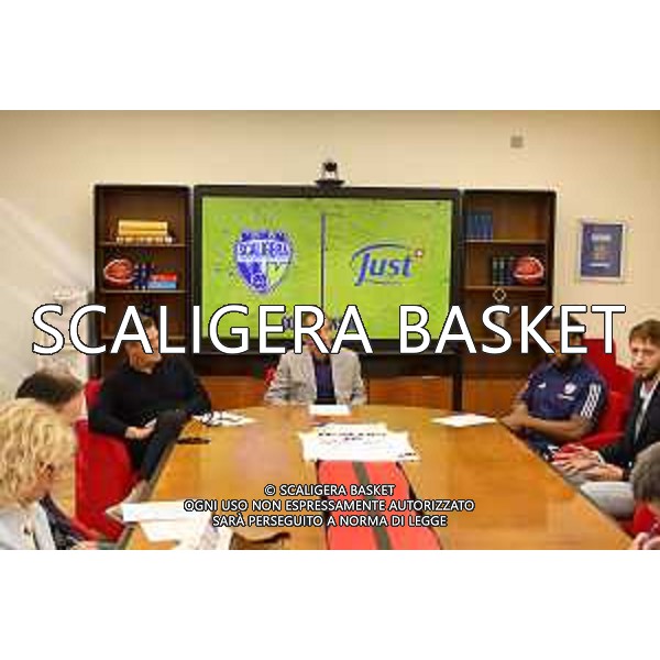 SCALIGERA BASKET DEVOE