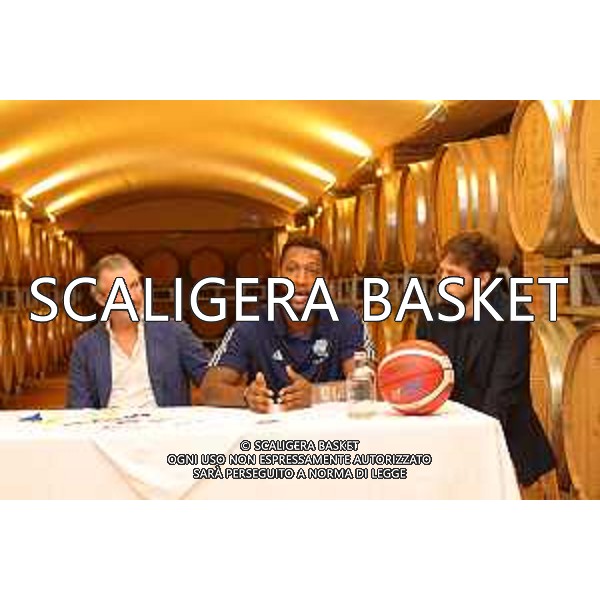 Scaligera Basket Tezenis conferenza stampa di presentazione del giocatore Kamari Murphy.