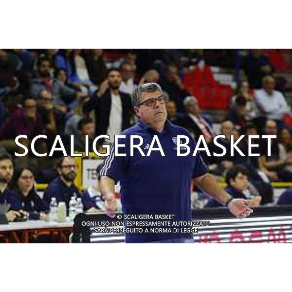 Campionato basket A2 teens vs Forlì Alessandro Ramagli allenatore Tezenis Verona