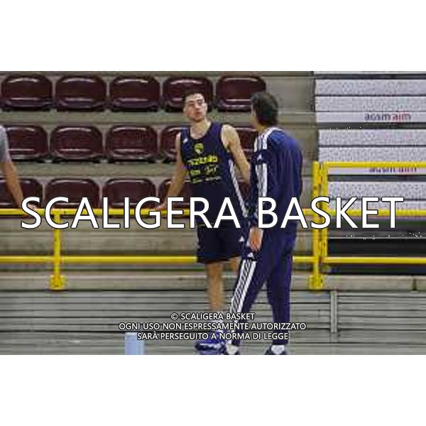 TEZENIS SAVERIO BARTOLI PRIMO ALLENAMENTO
