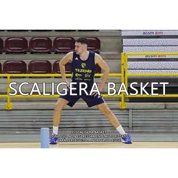 TEZENIS SAVERIO BARTOLI PRIMO ALLENAMENTO