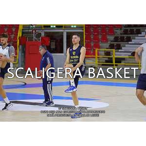 TEZENIS SAVERIO BARTOLI PRIMO ALLENAMENTO