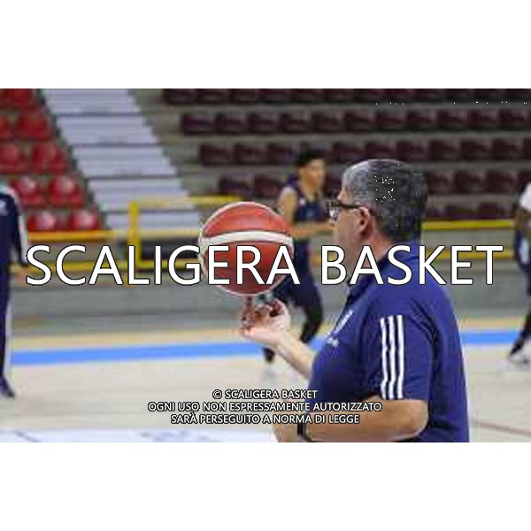 TEZENIS SAVERIO BARTOLI PRIMO ALLENAMENTO