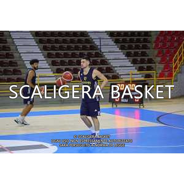 22-11-23 SAVERIO BARTOLI PRIMO ALLENAMENTO