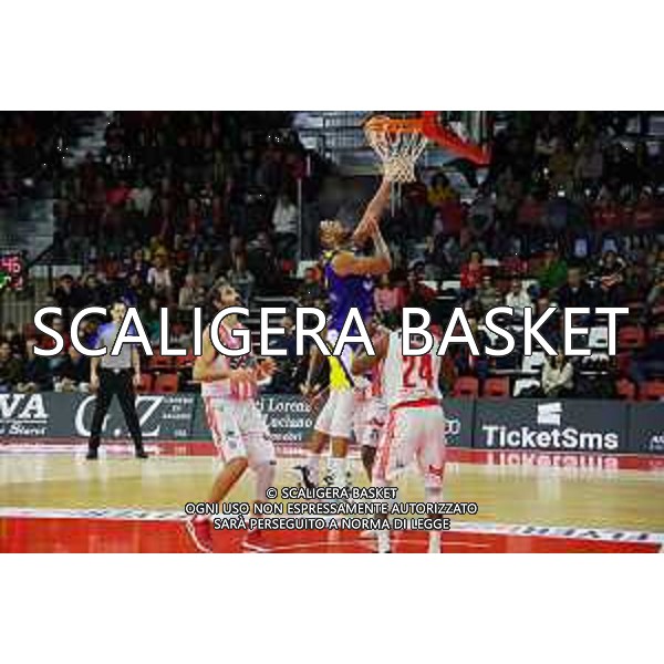 Campionato Basket A2 Cento vs Tezenis