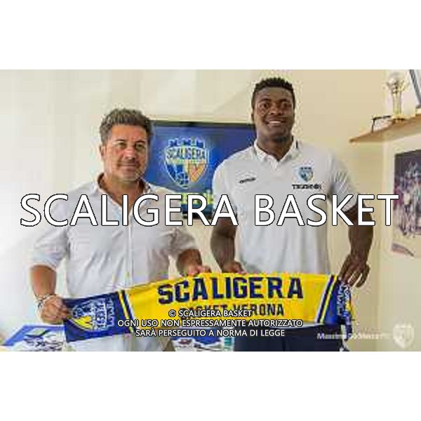 Presentazione Nwohuocha