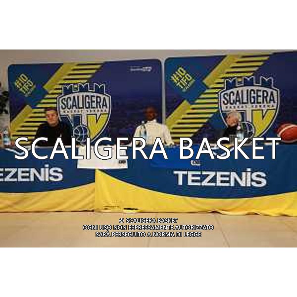 PRESENTAZIONE LIBRO SYLVESTER GRAY SCALIGERA BASKET