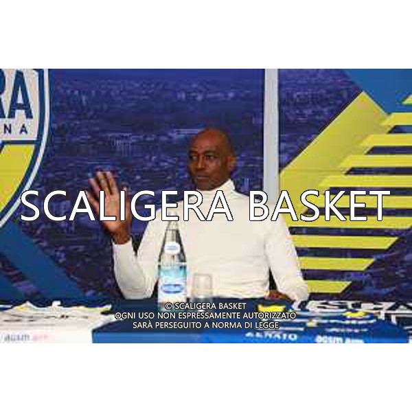 PRESENTAZIONE LIBRO SYLVESTER GRAY SCALIGERA BASKET