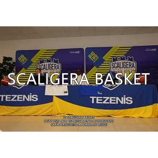 PRESENTAZIONE LIBRO SYLVESTER GRAY SCALIGERA BASKET