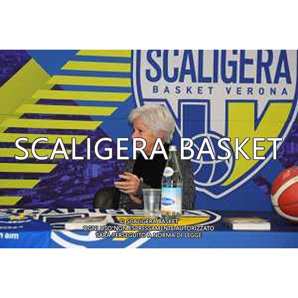 PRESENTAZIONE LIBRO SYLVESTER GRAY SCALIGERA BASKET