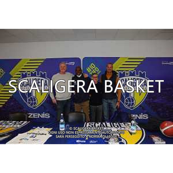 PRESENTAZIONE LIBRO SYLVESTER GRAY SCALIGERA BASKET