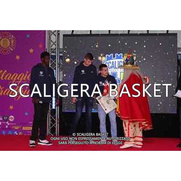 Villaggio delle tradizioni Carnevale 2024 Serata Gialloblu