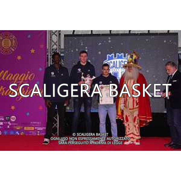 Villaggio delle tradizioni Carnevale 2024 Serata Gialloblu