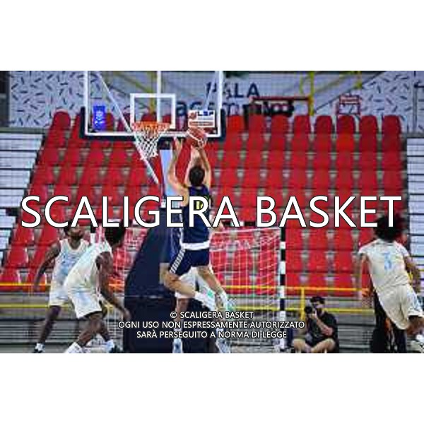 Tezenis Scaligera Basket Verona - Vanoli Basket Cremona Stagione 2025/2025 Amichevole - Scrimmage Verona 24/08/2024 Foto Marco Donati// Ciamillo-Casoria