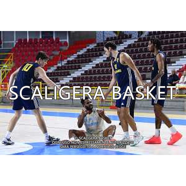 Tezenis Scaligera Basket Verona - Vanoli Basket Cremona Stagione 2025/2025 Amichevole - Scrimmage Verona 24/08/2024 Foto Marco Donati// Ciamillo-Casoria