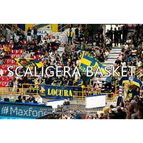 38° giornata serie a2 basket Tezenis Verona Carpegna Prosciutto basket Pesaro Fotoexpress vesentini