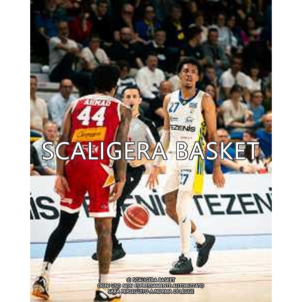 38° giornata serie a2 basket Tezenis Verona Carpegna Prosciutto basket Pesaro Fotoexpress vesentini