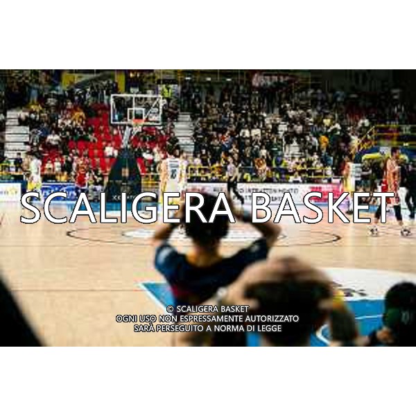 38° giornata serie a2 basket Tezenis Verona Carpegna Prosciutto basket Pesaro Fotoexpress vesentini