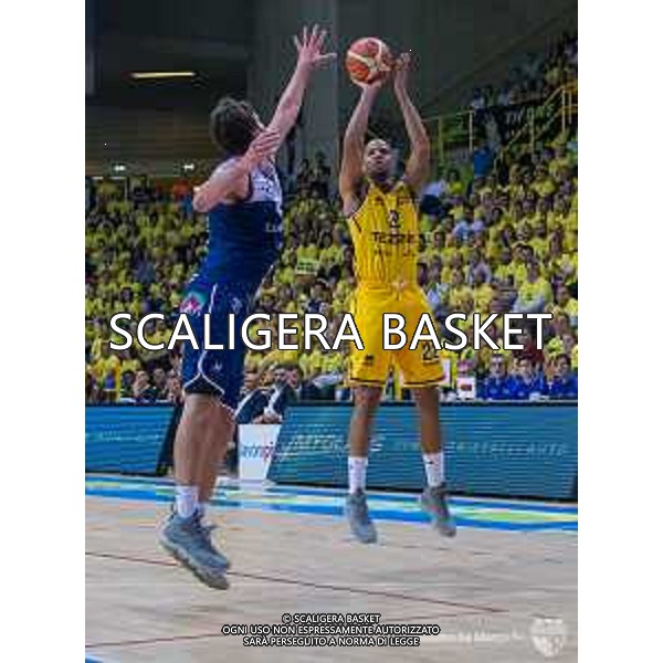 Playoff - Quarti Gara 3 - Tezenis Verona - Fortitudo Bologna