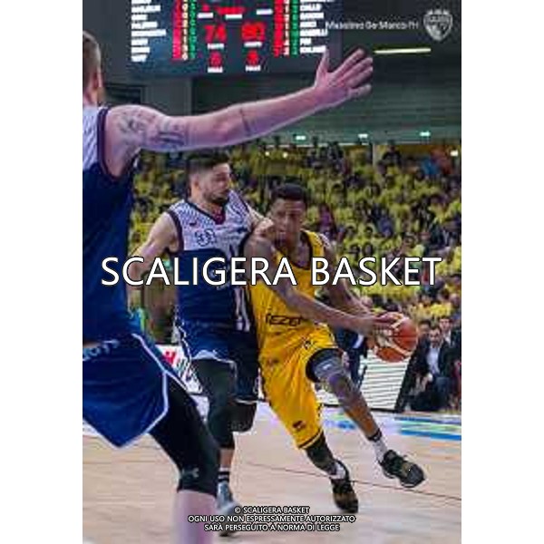 Playoff - Quarti Gara 3 - Tezenis Verona - Fortitudo Bologna