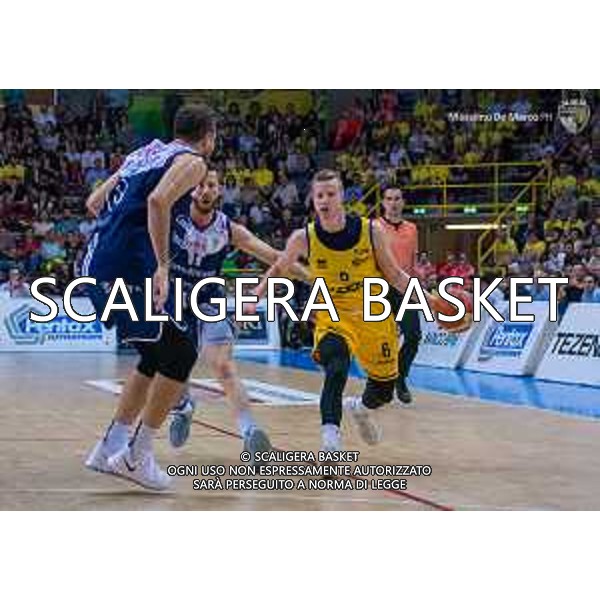 Playoff - Quarti Gara 4 - Tezenis Verona - Fortitudo Bologna