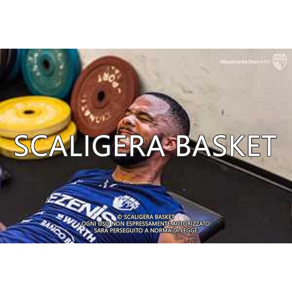 Sala Pesi
