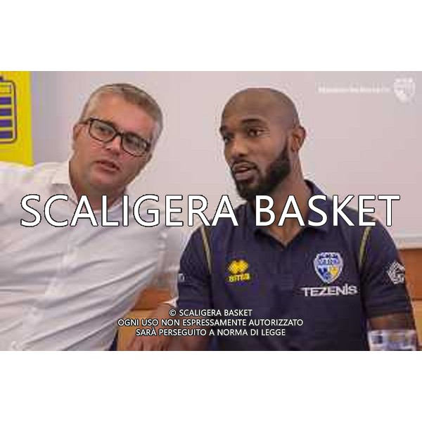 Presentazione Ferguson